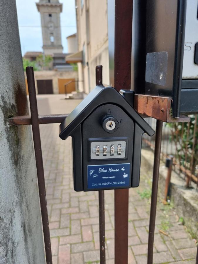 Blue House Apartment - San Massimo Werona Zewnętrze zdjęcie